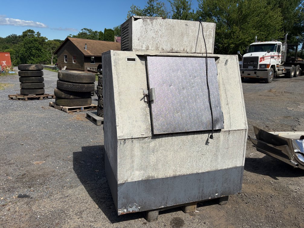Commercial Ice Chest