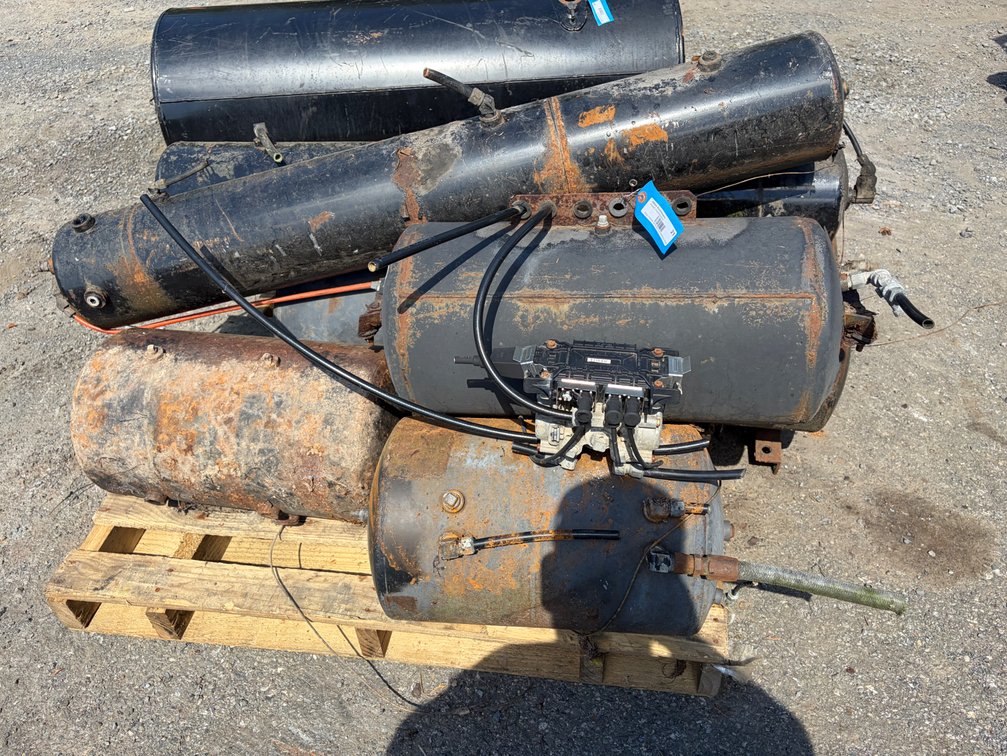 Air Tanks
