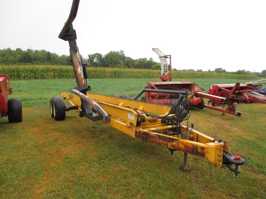Buffalo Bale Loader/Wagon - Ettrick WI