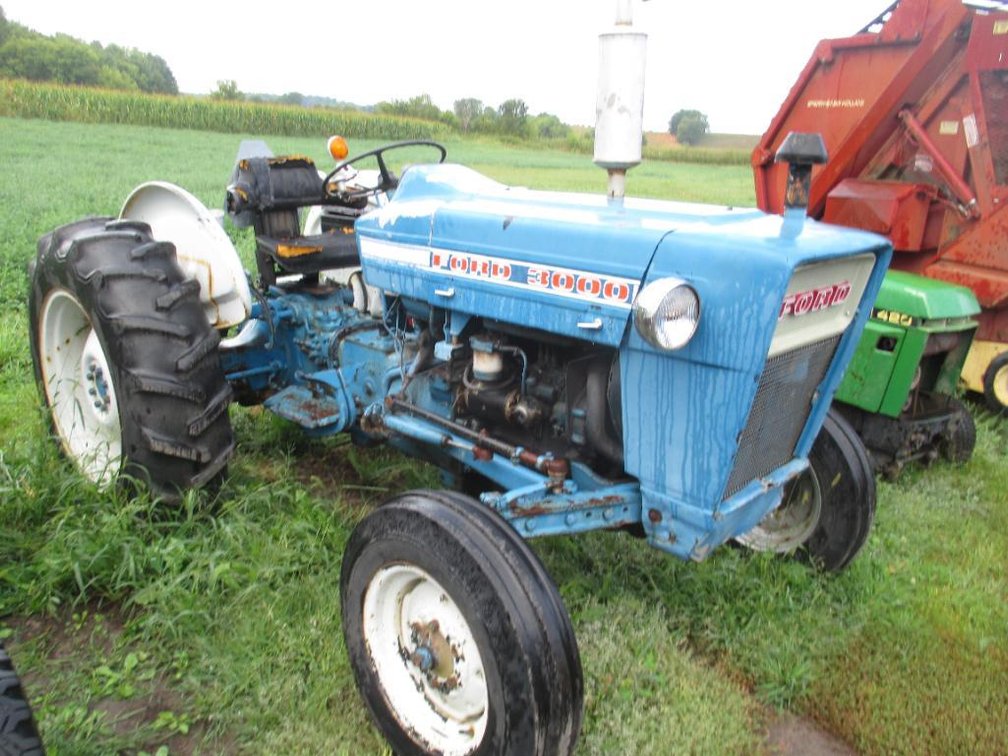 Ford 3000 Tractor  - Ettrick WI