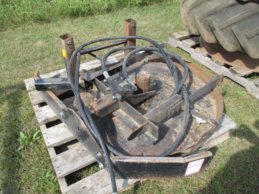 Combine Chaff Spreader