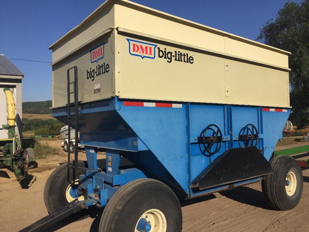 DMI Jumbo Gravity Box 
