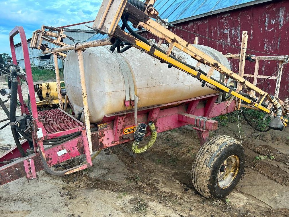Century 500gal Sprayer - Sparta, WI
