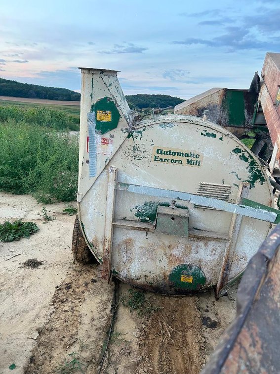 Automatic Roller Mill w/ Blower - Sparta, WI