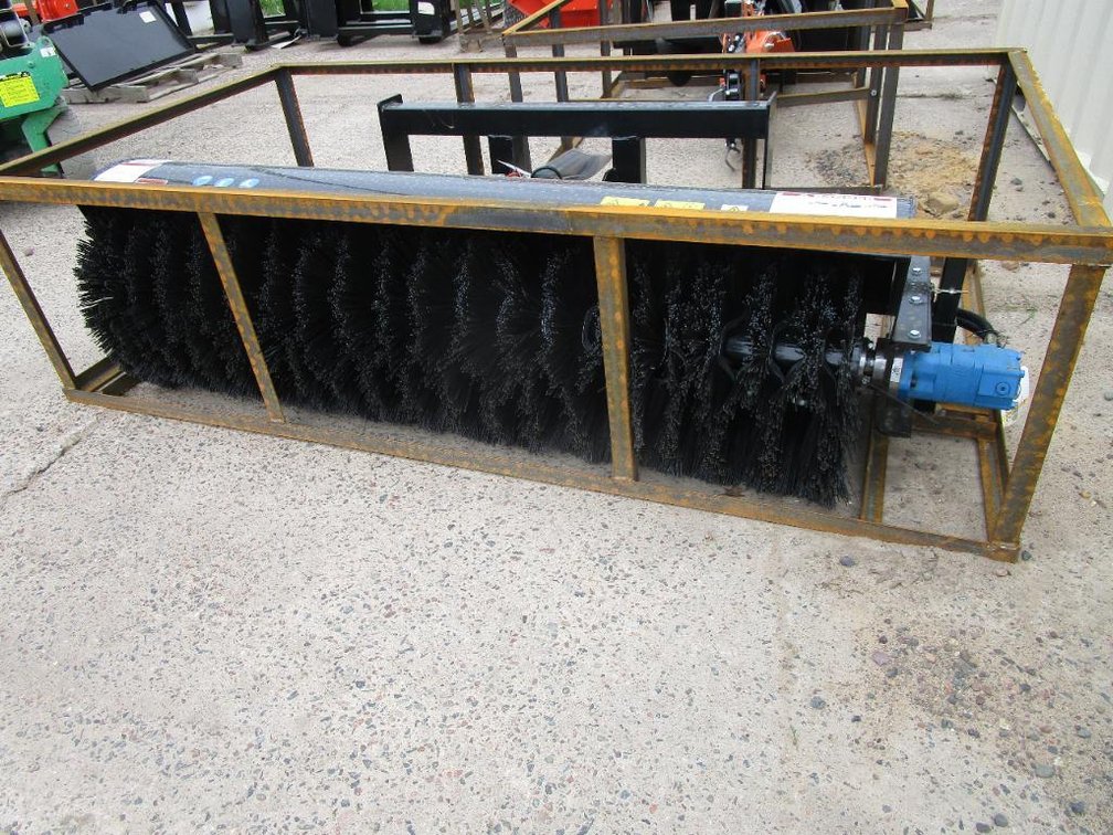 Skidsteer 74'' Angle Broom