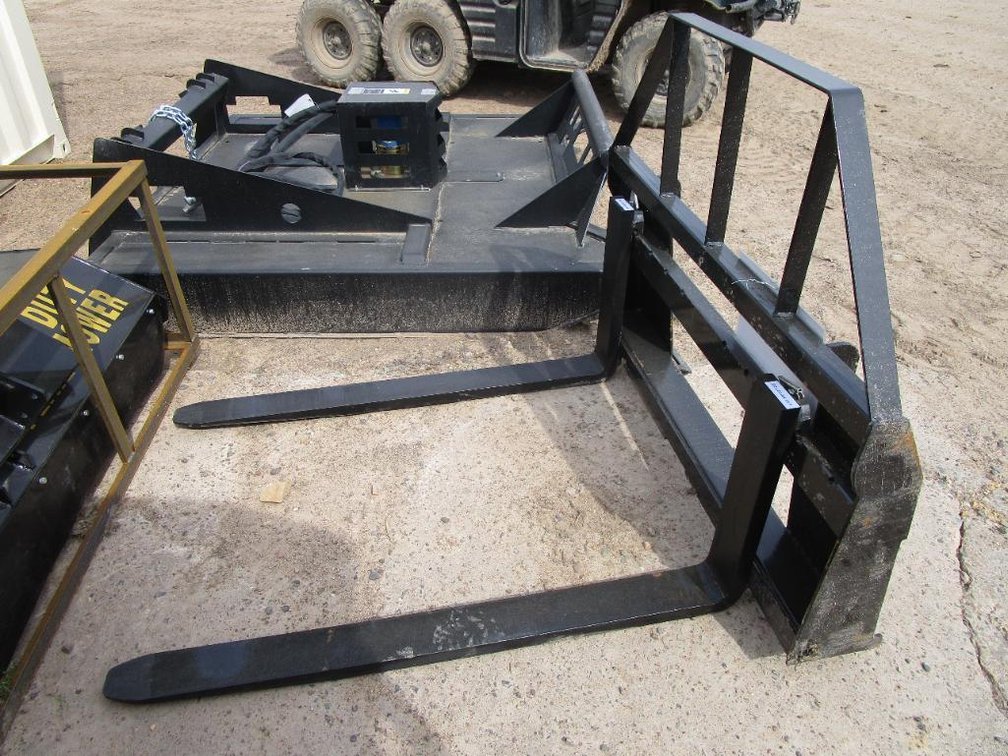 Skidsteer Forks