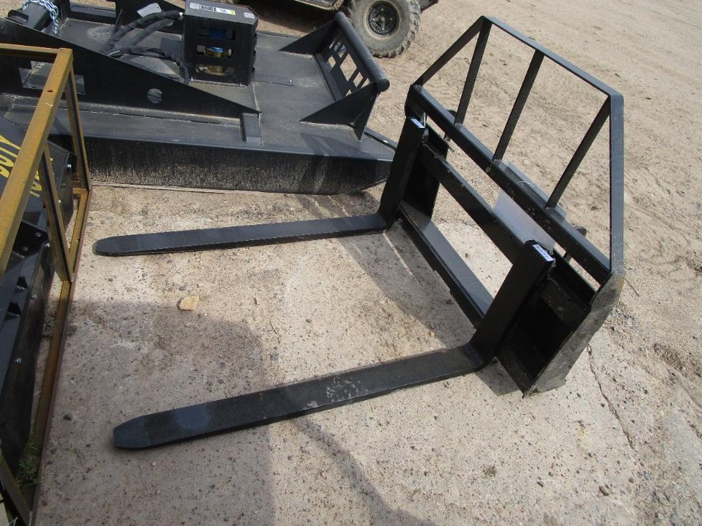 Skidsteer Forks