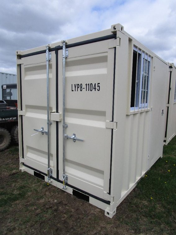8' Container