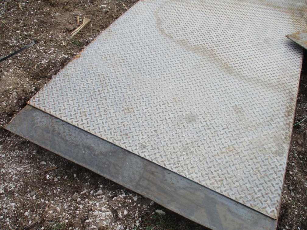 (2 sheets) 4x8 Diamond Plates- Little Suamico, WI