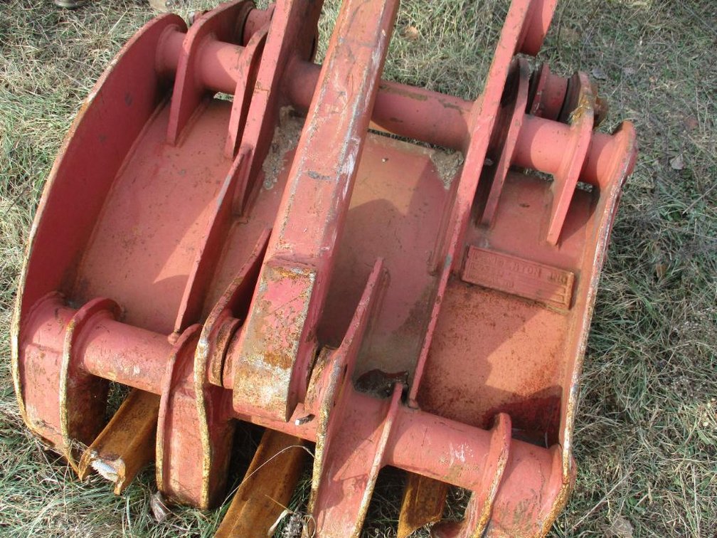 Excavator Attachment- Little Suamico, WI