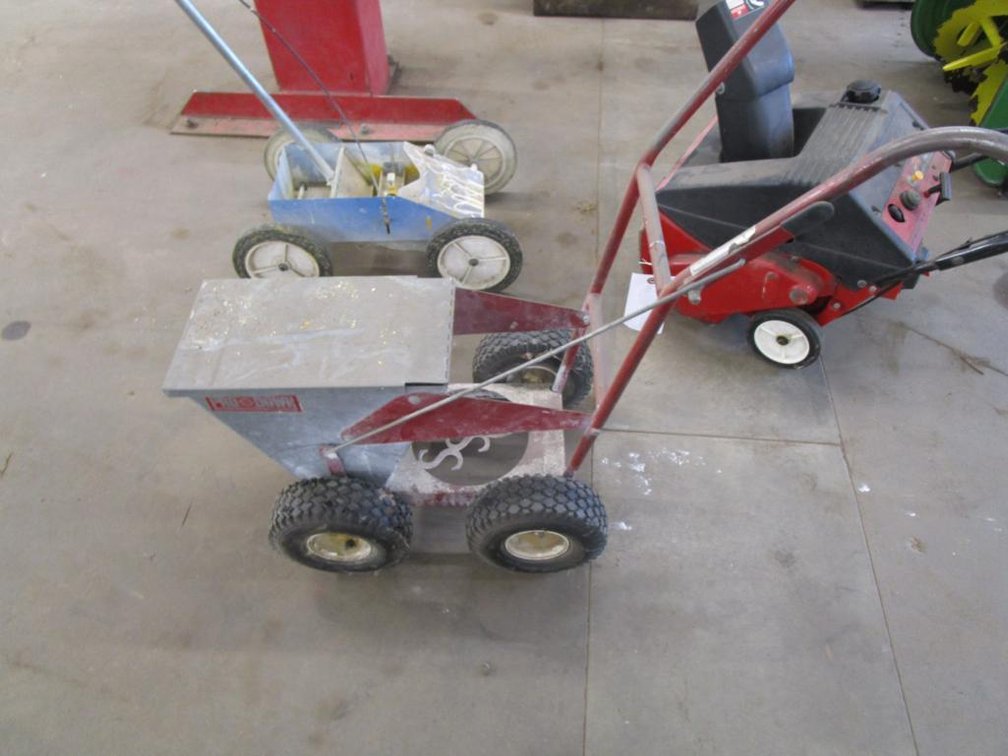Pro Down Lime Line Spreader 