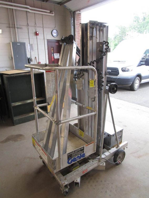 Genie PLC-24 Personal Man Lift