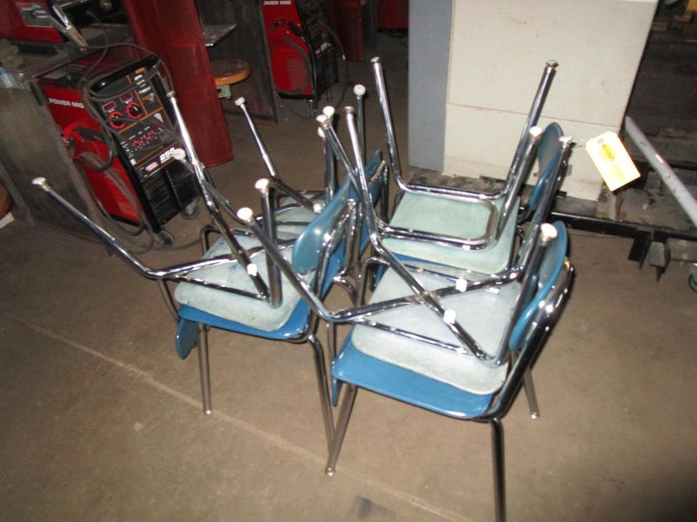 (8) Kids Chairs 