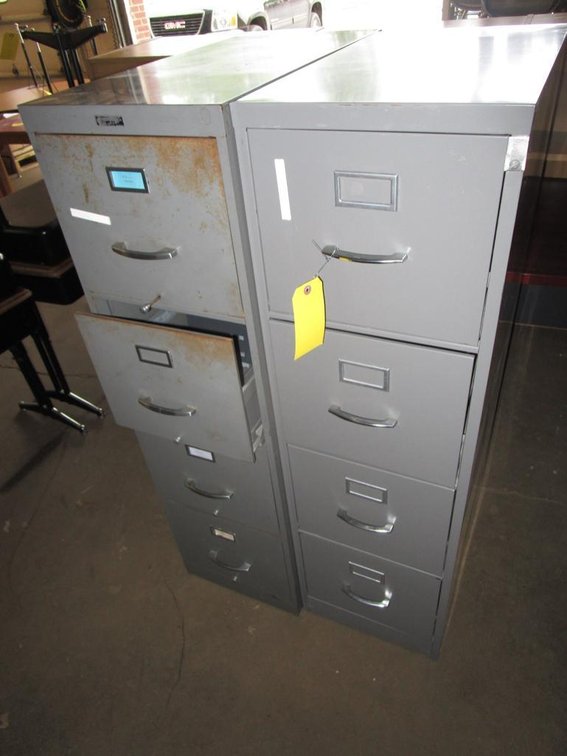 (2) 4 Drawer File Cabinets 