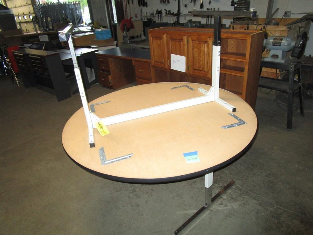 (2) 5ft Round Tables 
