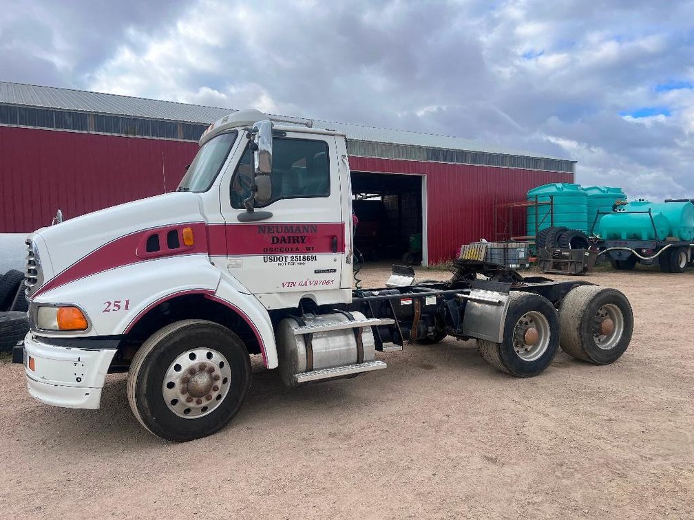 2006 Sterling A9500 Series Truck, VIN # 2fwja3de76av97055 - Osceola WI