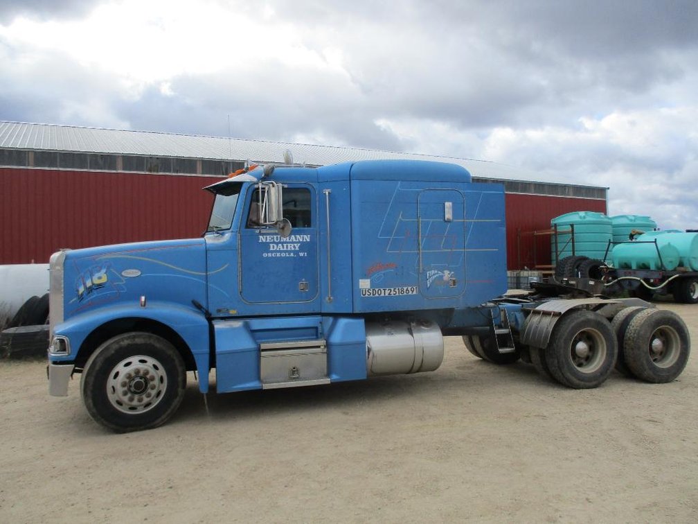 1994 Peterbilt 377 Truck, VIN # 1xpcd69x4rd358131 - Osceola WI