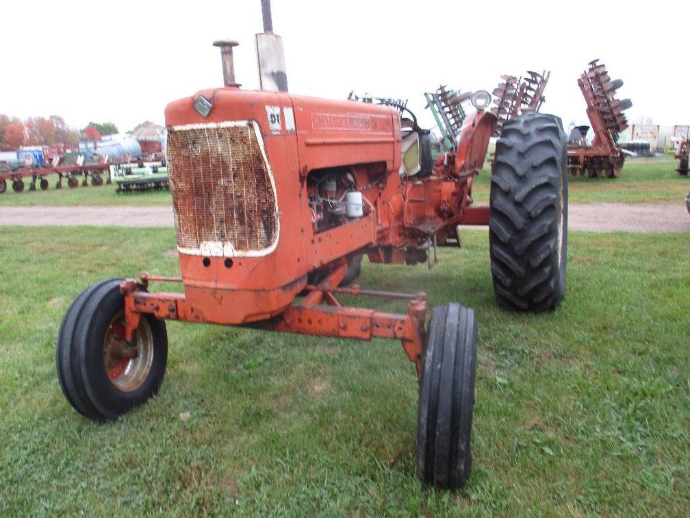 Allis Chalmers D19 Tractor - Prairie Farm WI