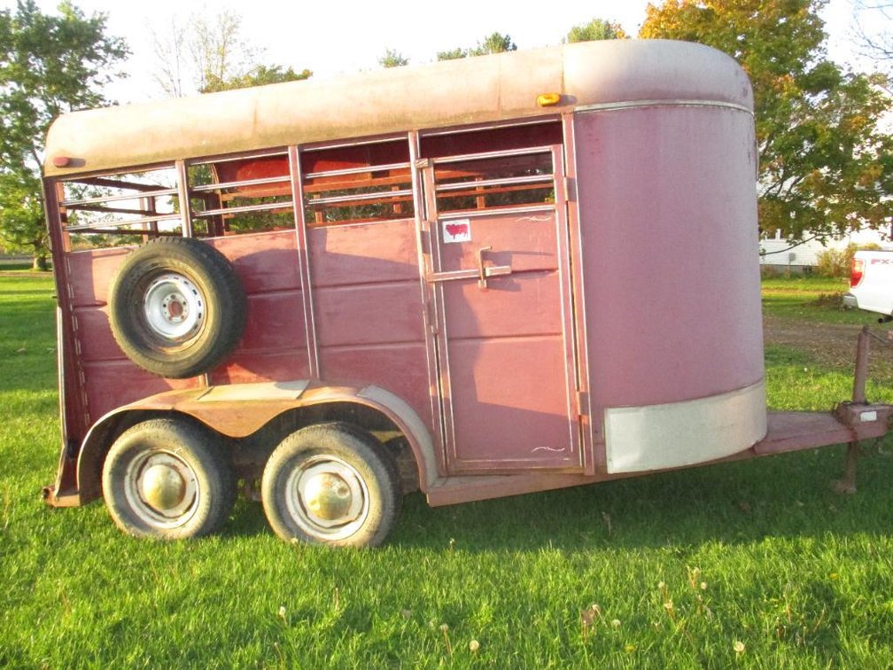 1997 Calico Cattle Trailer, VIN # 4GAHS1223V1000388 - Bloomer, WI