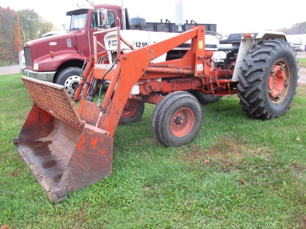 Case 1210 "David Brown" Tractor w/ Bucket - Prairie Farm, WI