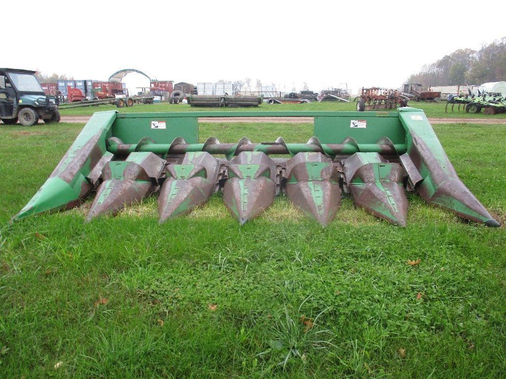 John Deere 643 Corn Head - Prairie Farm WI