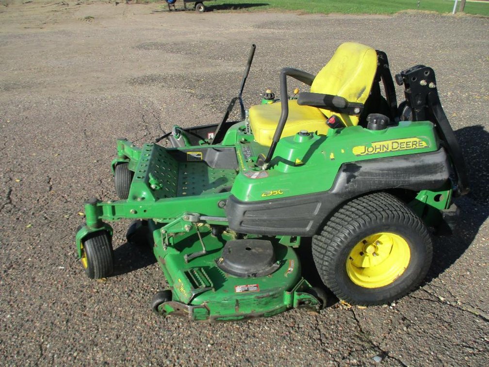 John Deere Z950 Zero Turn Mower - Mondovi WI 