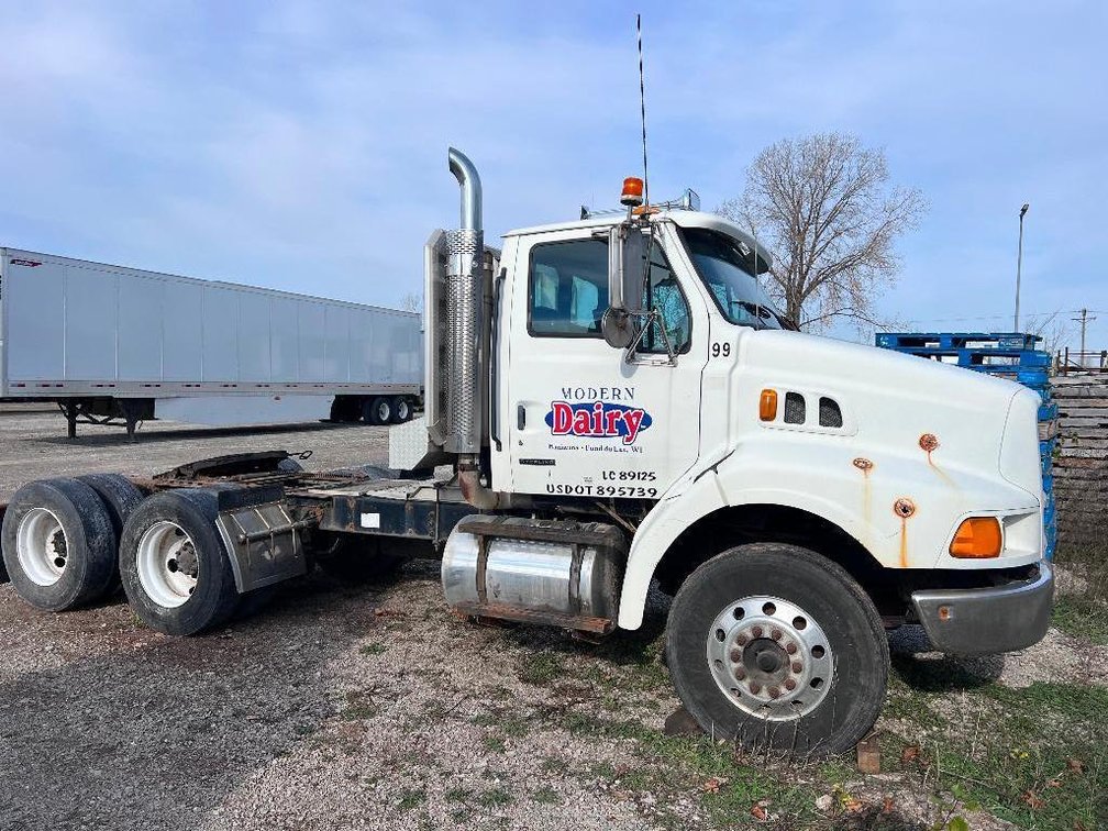 1999 Sterling L9513 Truck, VIN # 2fwykdyb5xab62489 - Kaukauna Wi