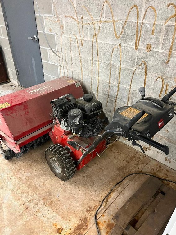 Walk Behind Sweeper - Kaukauna Wi