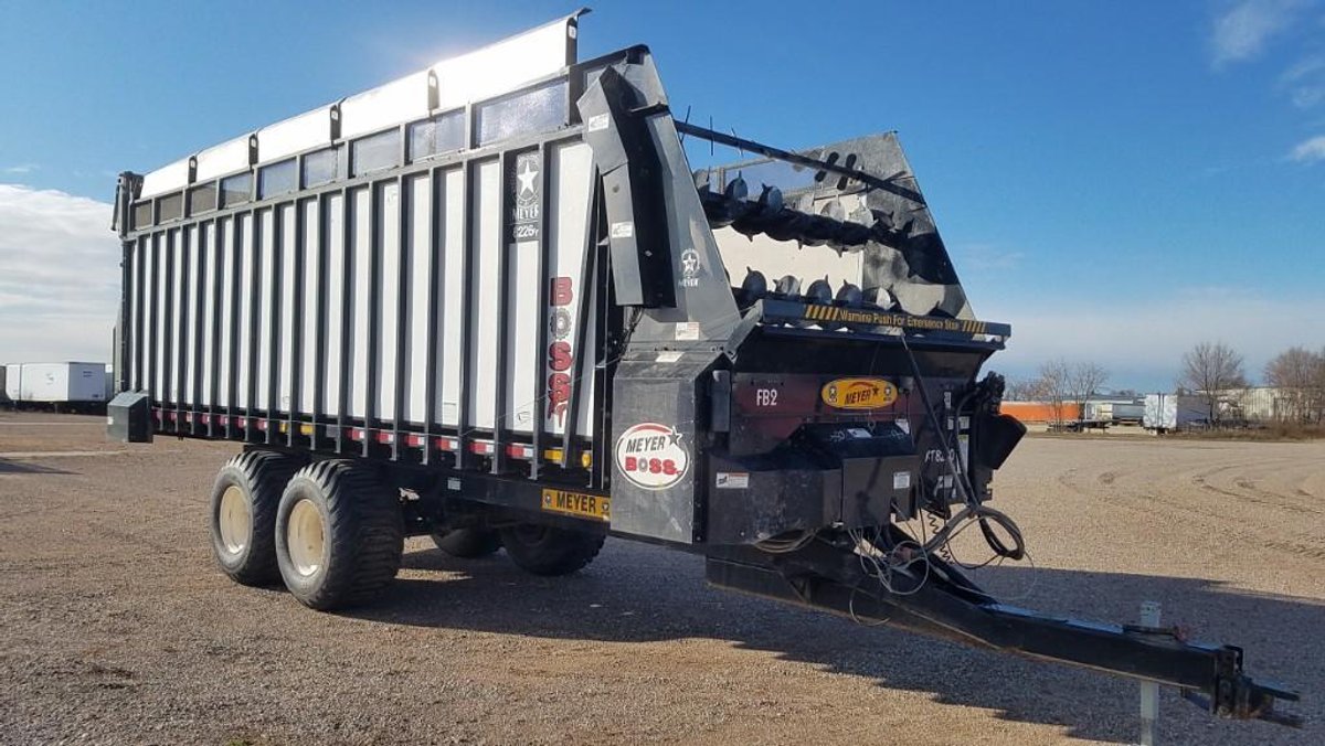 2016 Meyer Boss 8226 Rt - Waupaca, WI