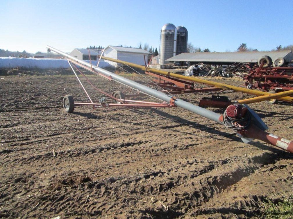 Mayrath 8" Electric Grain Auger - Black River Falls WI
