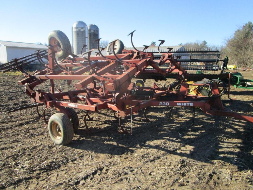 White 230 Field Cultivator - Black River Falls, WI