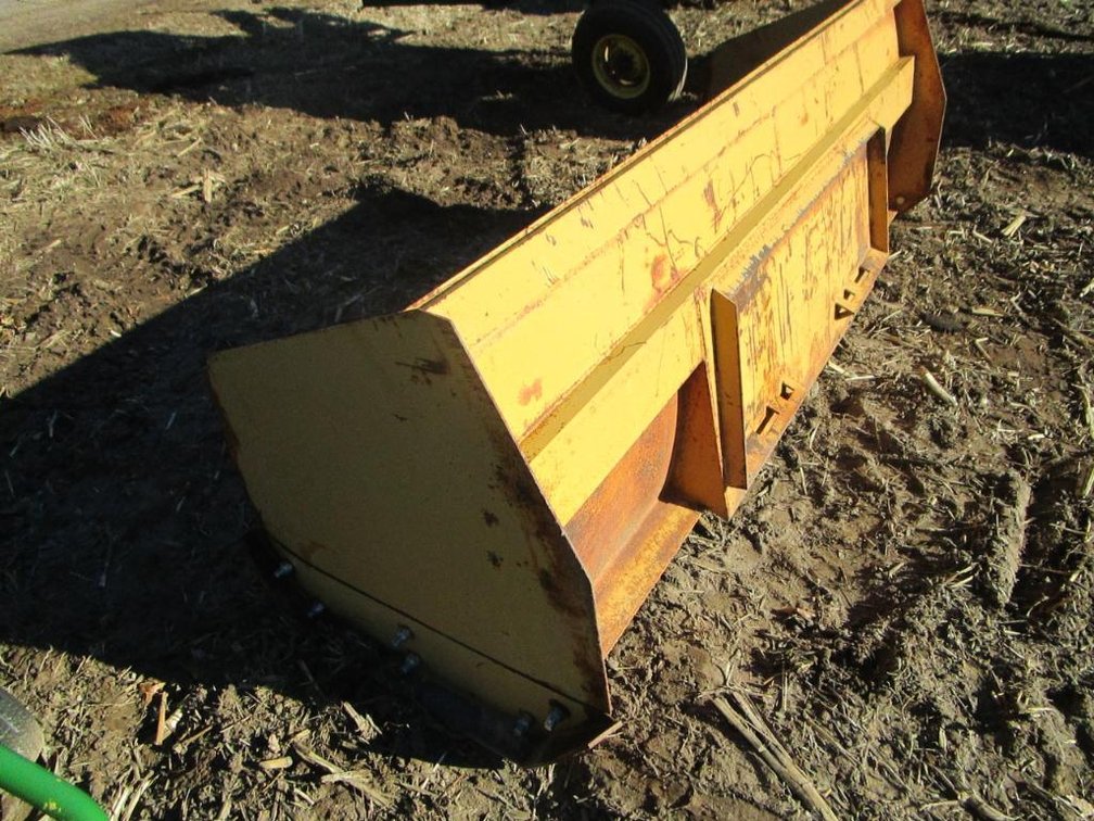 8ft Skidsteer Snow Pusher - Black River Falls Wi