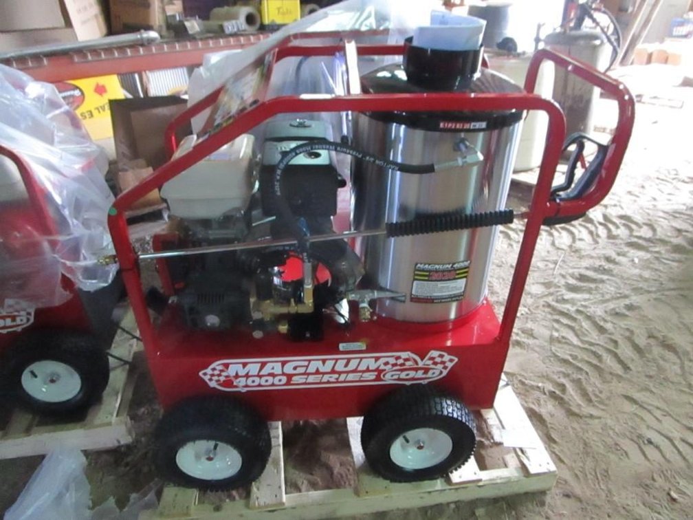 New Easy Kleen Hot Water Pressure Washer