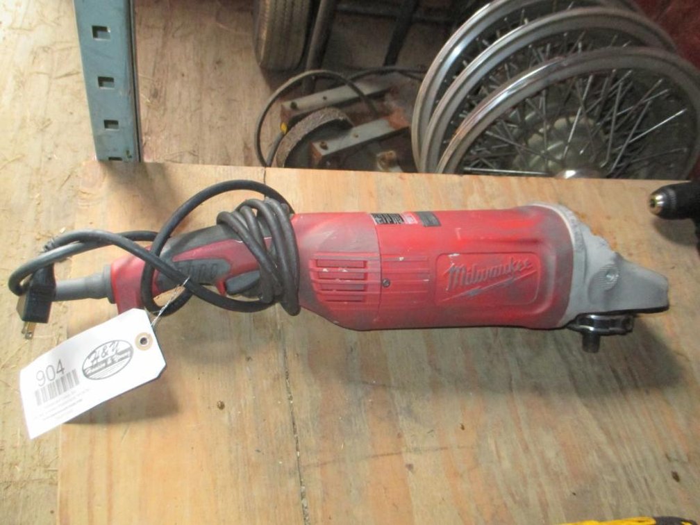Heavy Duty Milwaukee 7''/9'' Grinder - Prairie Farm Wi
