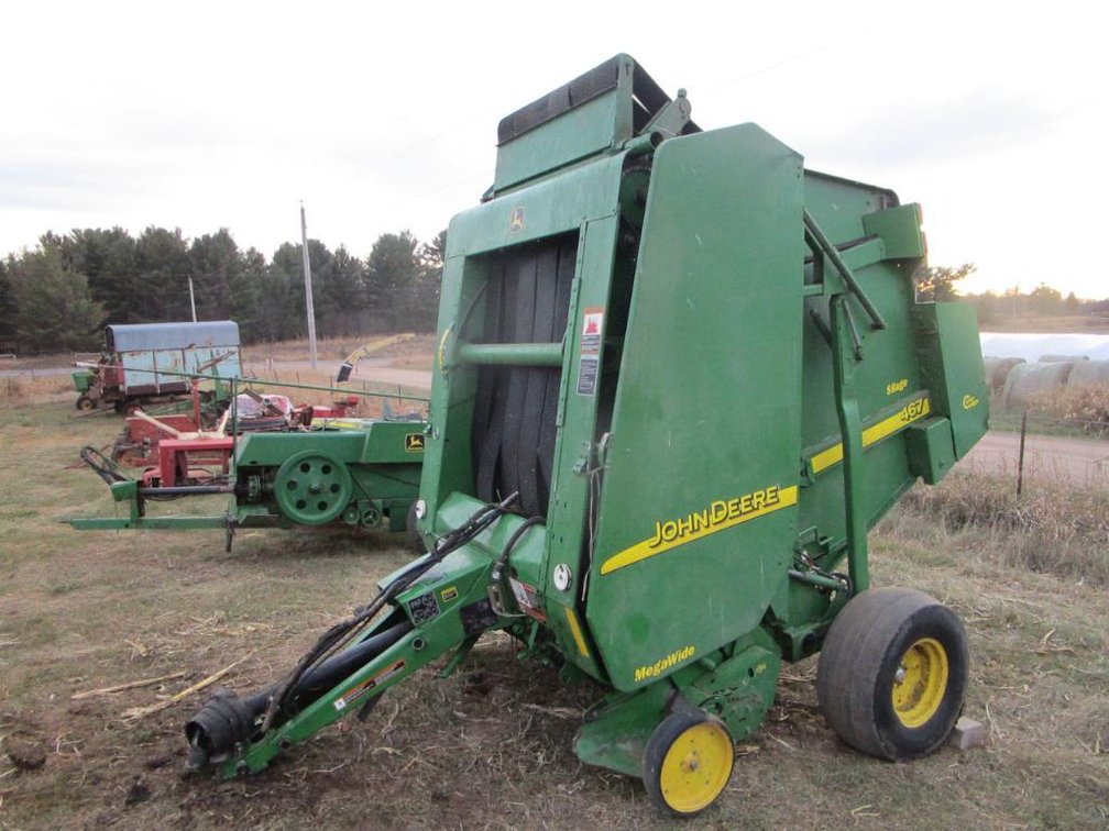 2005 John Deere 467 Round Baler