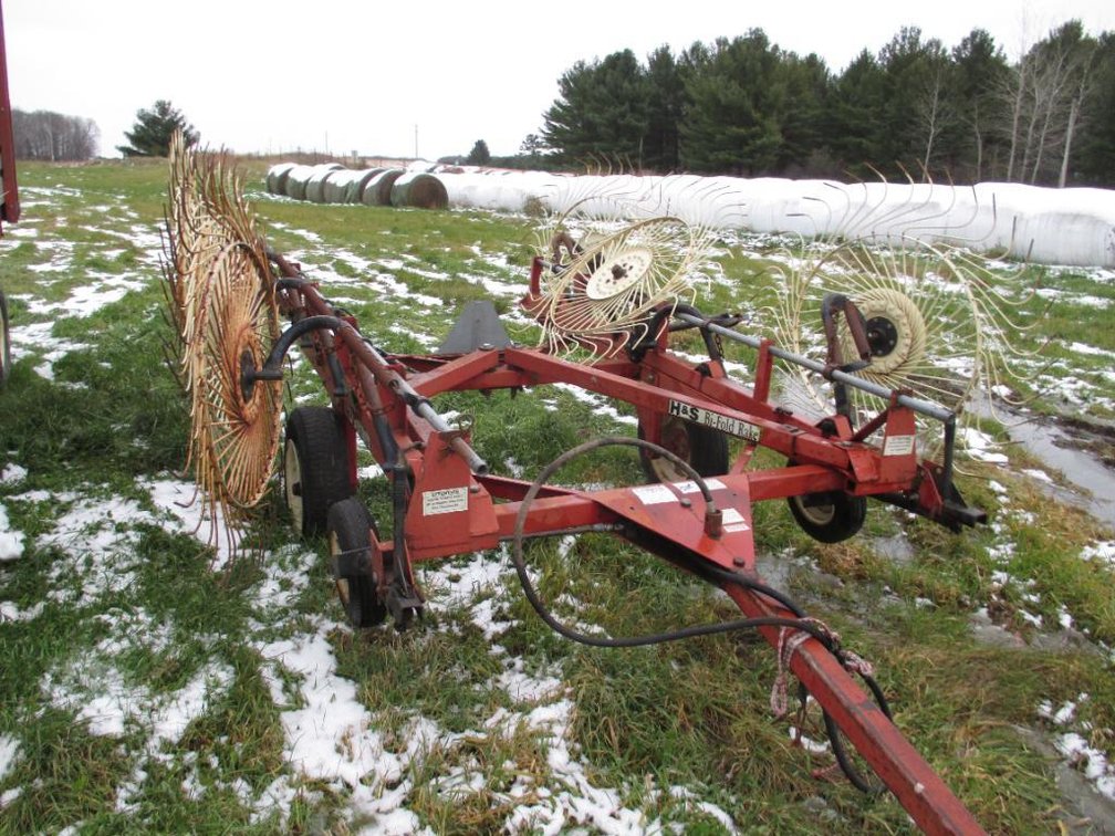 H&S 8 Wheel Rake