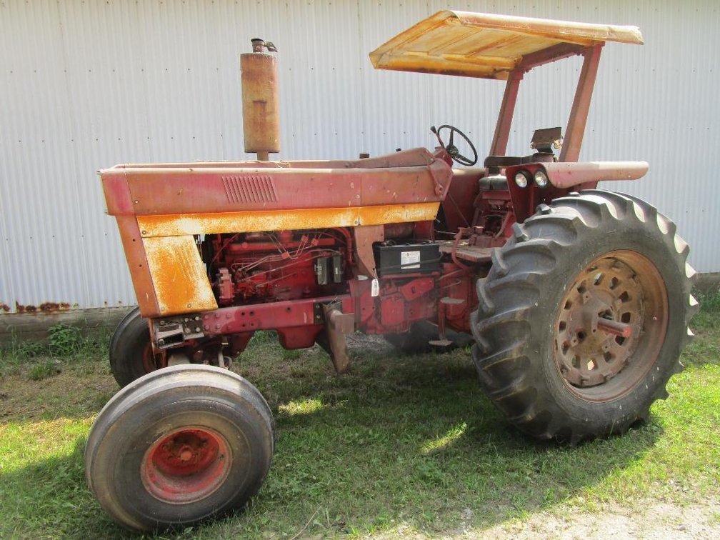 International 966 Tractor UPDATED 