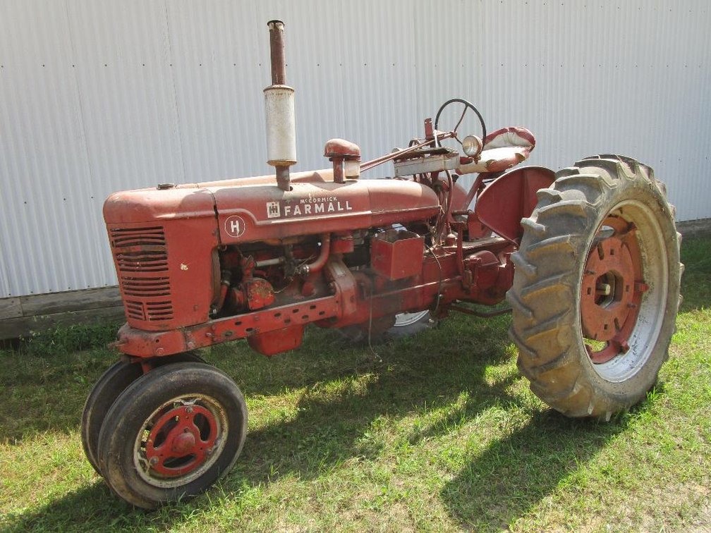 Farmall H Tractor