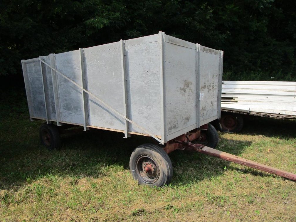 Hydraulic Dump Wagon