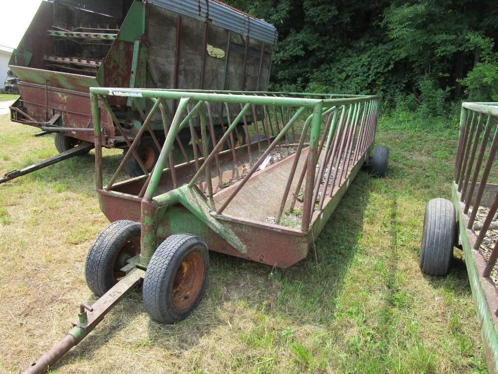 Schoessow 20ft Feeder Wagon