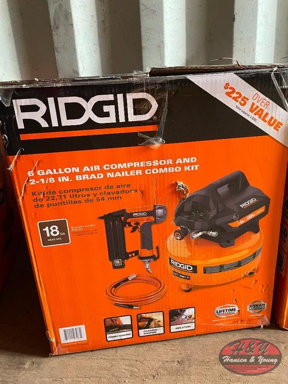 RIDGID 6gal Air Compressor & 2-1/8'' Brad Nailer Combo Kit