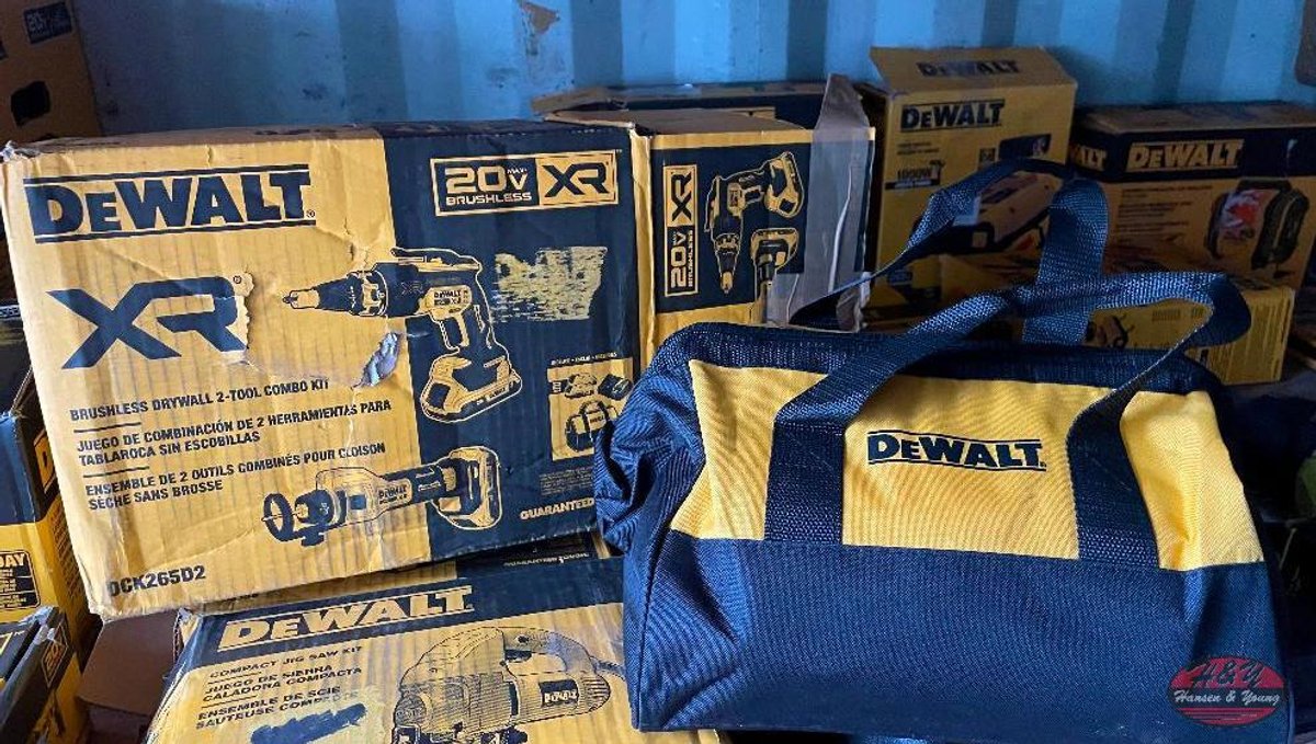 DeWalt Brushless Drywall 2-Tool Combo Kit w/ Toolbag
