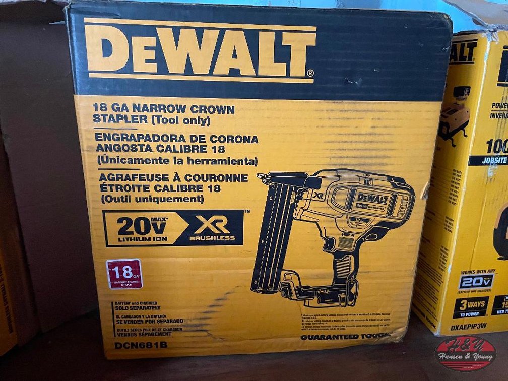 DeWalt 18ga Narrow Crown Stapler - Tool Only!