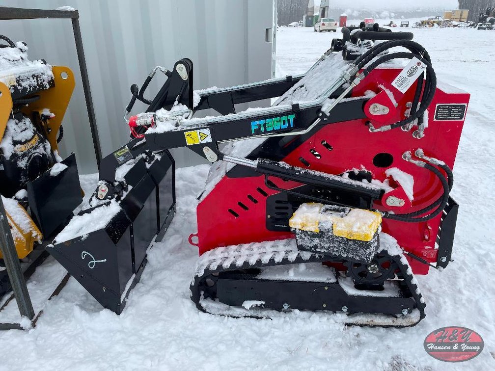 Mini Skidsteer FT360T Loader - Red