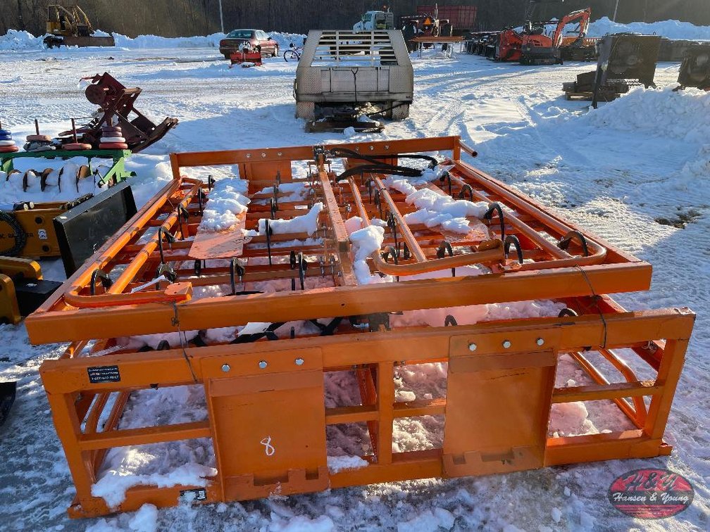 Skidsteer Hay Accumulator Grapple