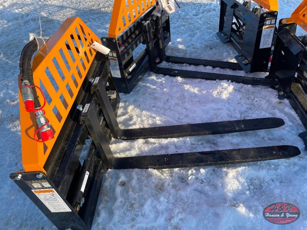 Adjustable Hydraulic Pallet Fork - Orange/Black