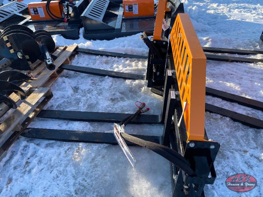 Adjustable Hydraulic Pallet Fork - Orange/Black