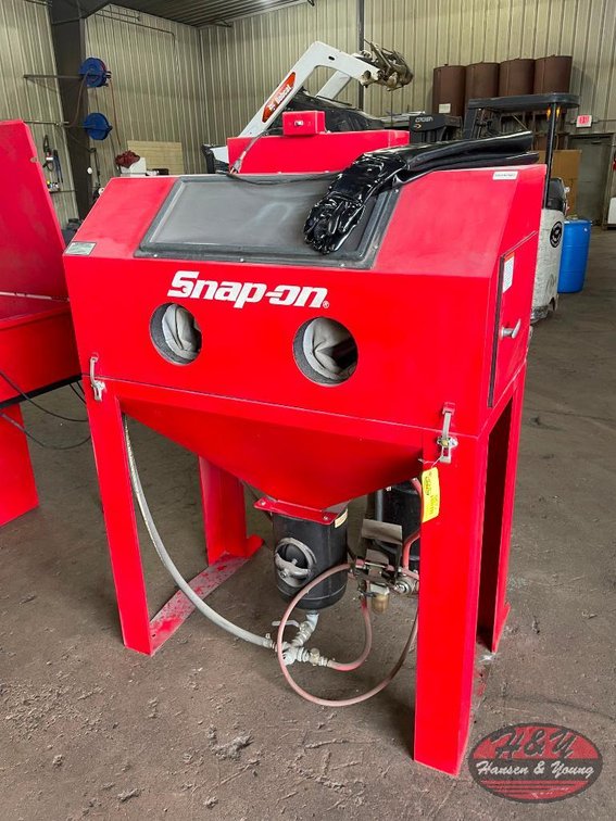 Snap-On Blast Cabinet