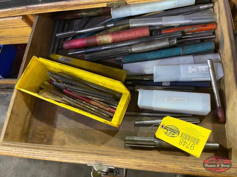 Drawer of Reemers