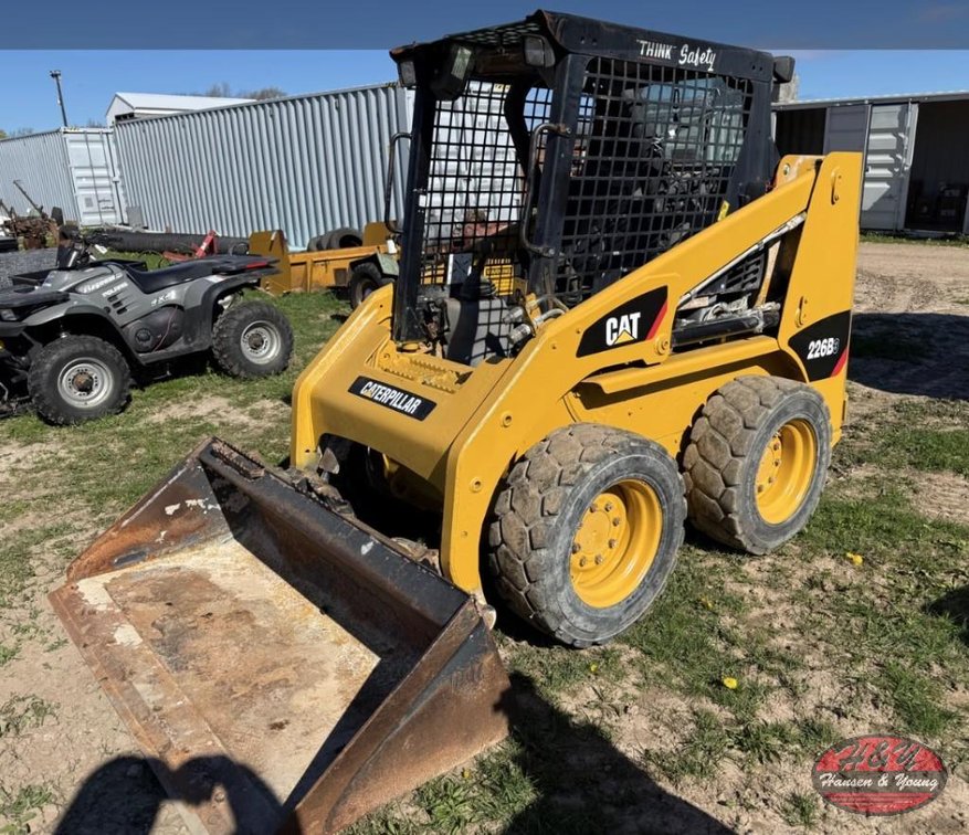 2011 Caterpillar 226B Skidsteer - Prairie Farm, WI